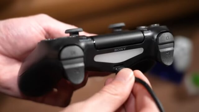 properly charged PS4 controller