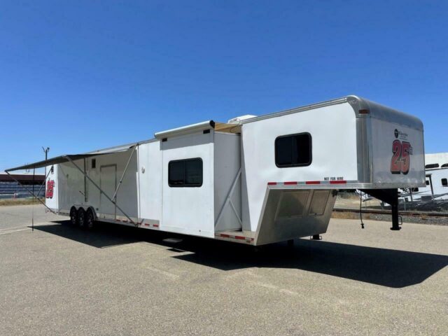 Gooseneck Trailers With Living Quarters